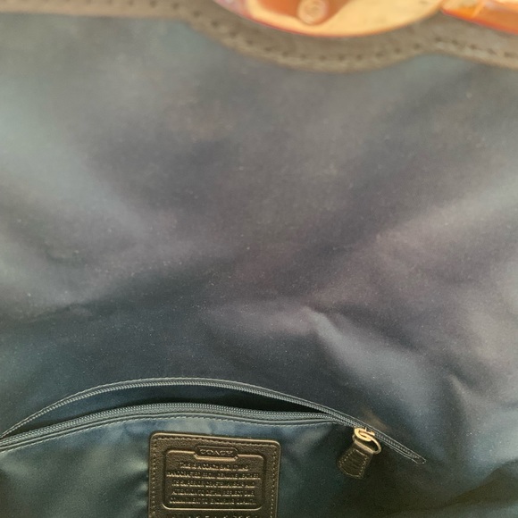 Limited addition, embossed, python snake skin, leather coach purse - Picture 12 of 16